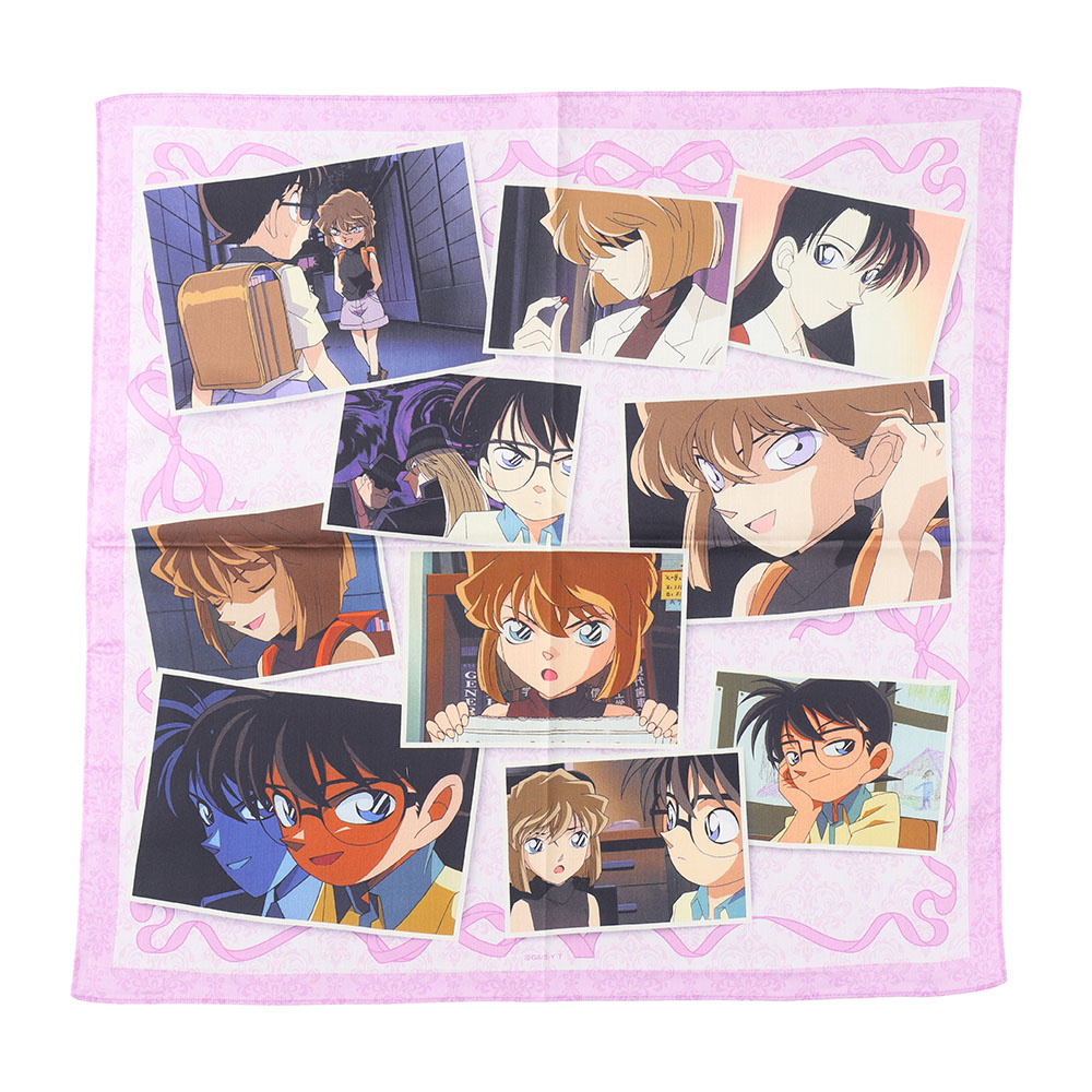 名探偵コナンプラザ アニメ 30周年 場面写大判ハンカチ 「黒ずくめの組織から来た女 大学教授殺人事件」